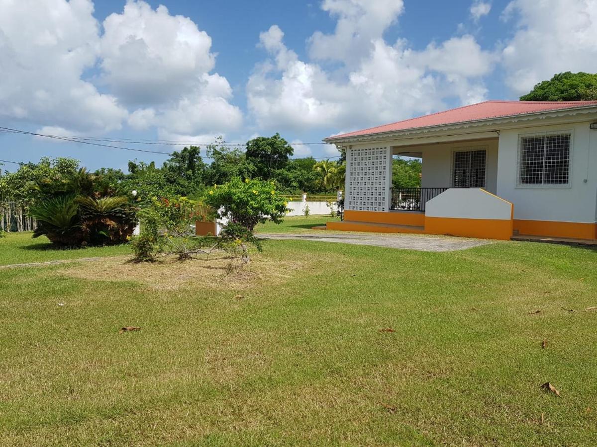 Kaz A Faup Villa Grand-Bourg  ภายนอก รูปภาพ